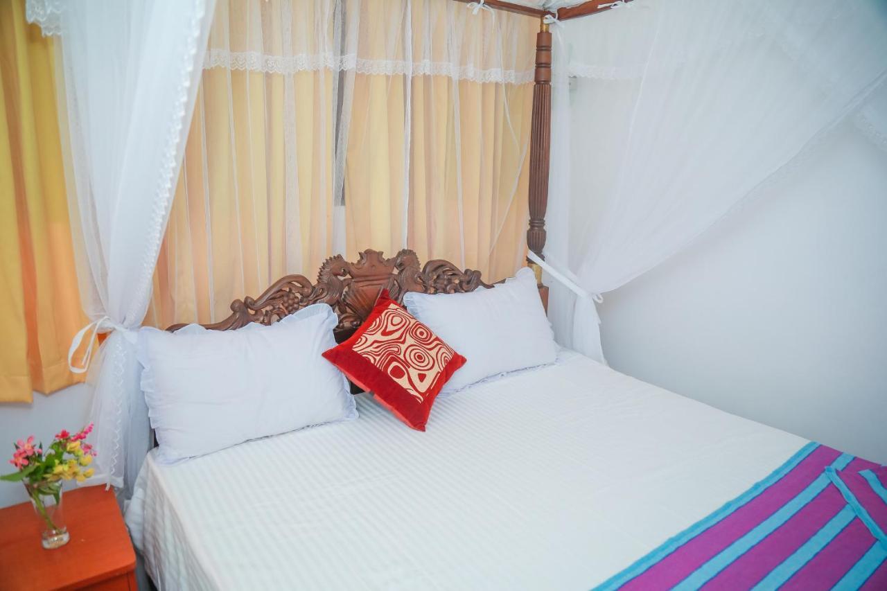 Hasaranga Holiday House ヒッカドゥワ エクステリア 写真