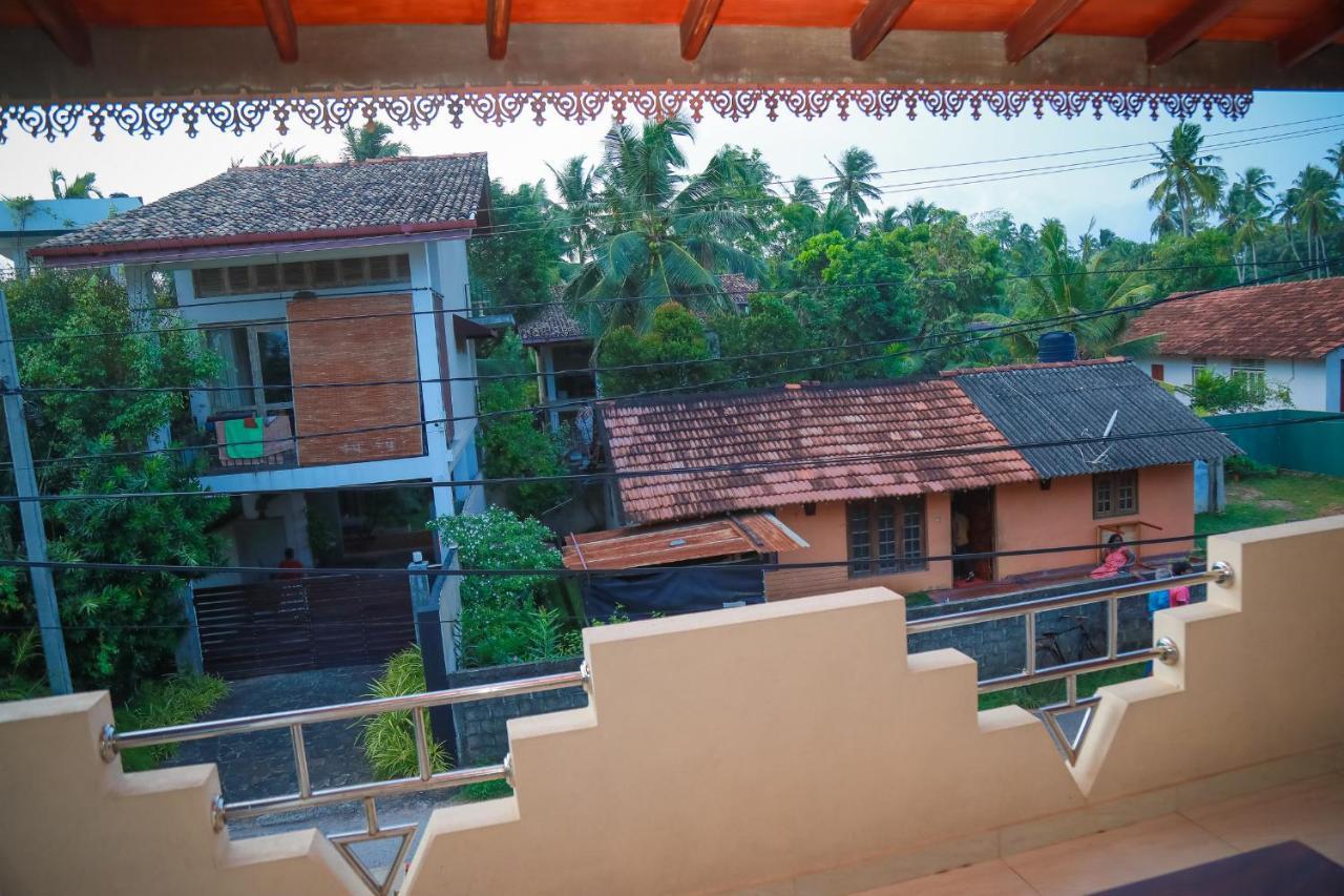 Hasaranga Holiday House ヒッカドゥワ エクステリア 写真