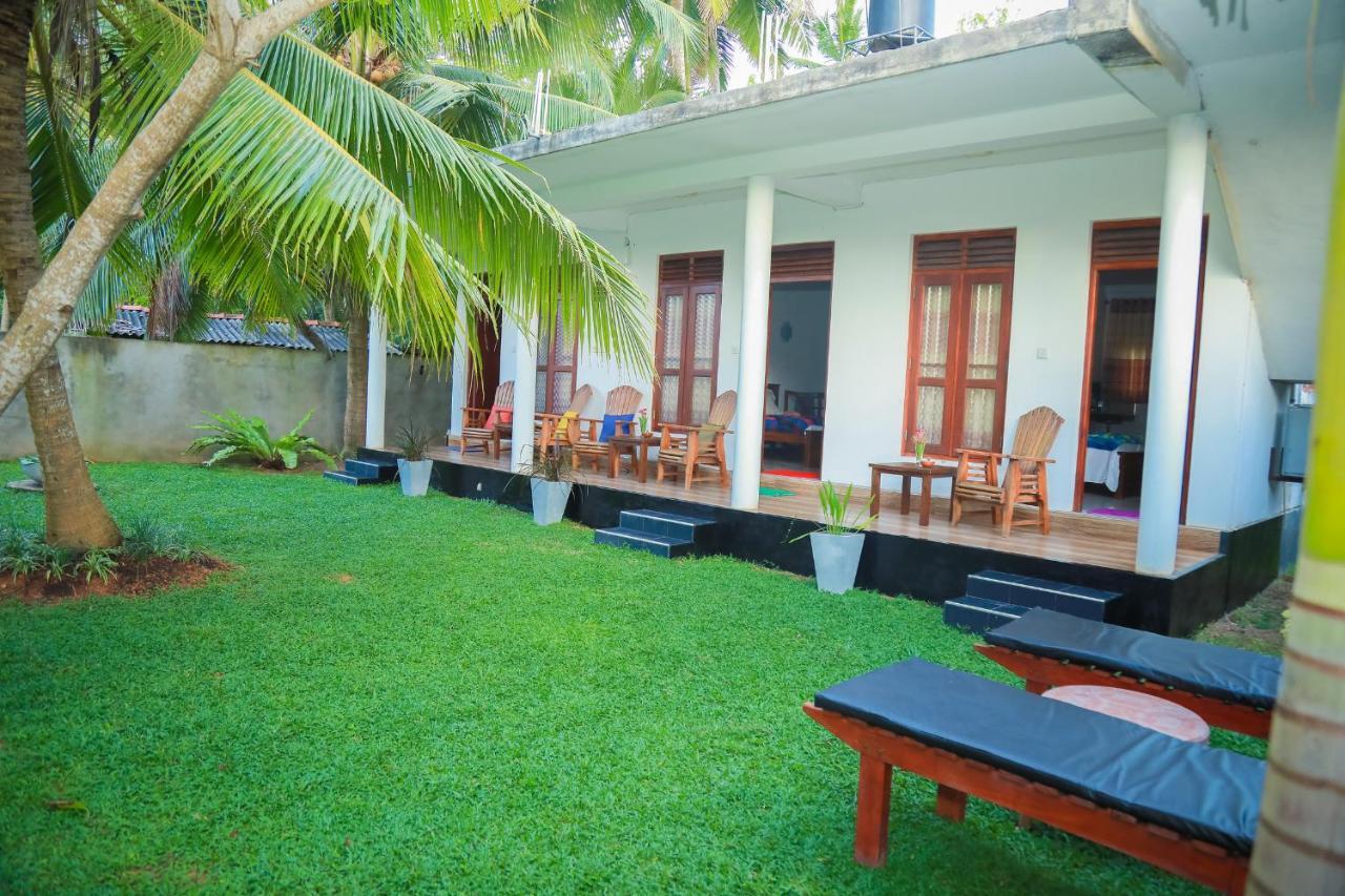 Hasaranga Holiday House ヒッカドゥワ エクステリア 写真